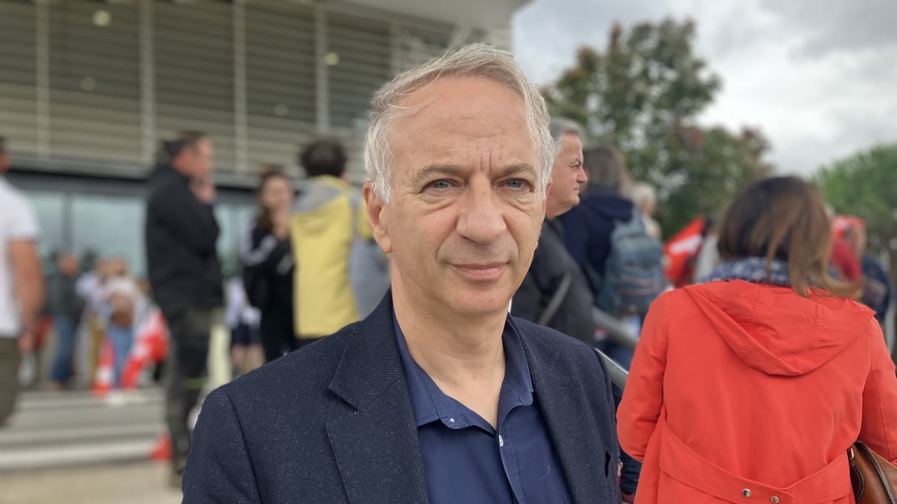 Le député socialiste Laurent Baumel est présent à Chinon, « en observateur ».