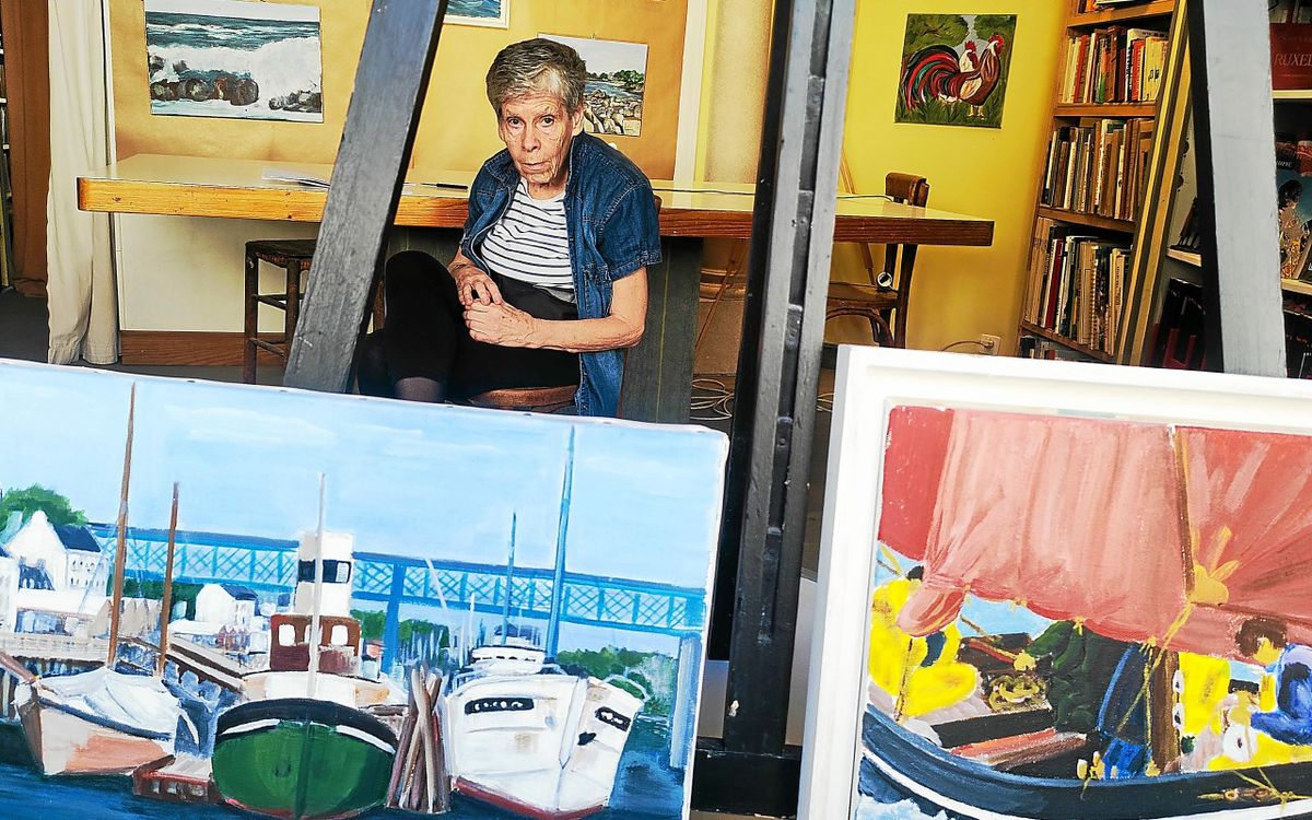 Peindre pour tenir tête à la maladie de Parkinson : Joëlle Le Joncour expose à Douarnenez jusqu’à fin septembre