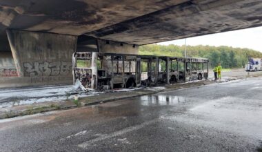 Bus incendié sur la rocade sud de Rennes : l’axe réouvert dans la nuit, la porte d’Alma reste fermée