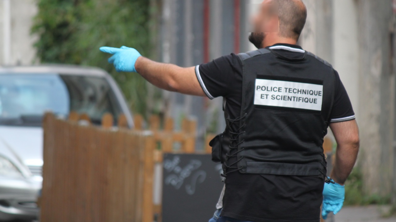 la défense du tireur présumé parle d’un "geste désespéré"