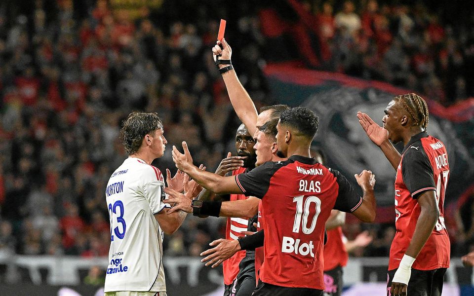 « On a l’impression qu’ils nous ont volé quelque chose » : les Lyonnais enragent après leur défaite à Rennes