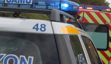 un jeune de 18 ans tué dans une sortie de route, le conducteur interpellé