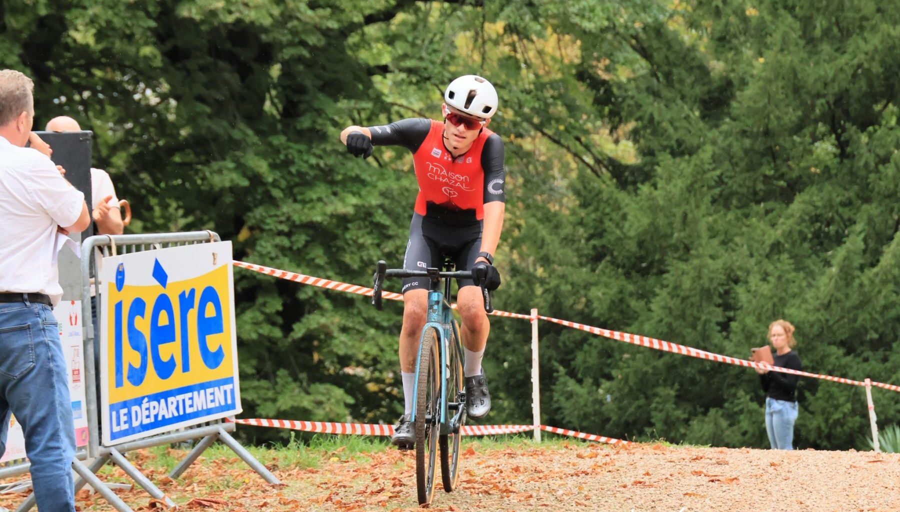 Cyclo-cross de Pont-de-Chéruy : Classements - Actualité
