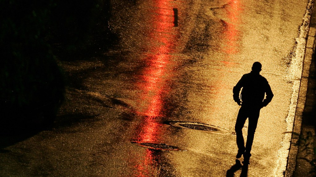 un homme blessé par balles lors d'une rixe