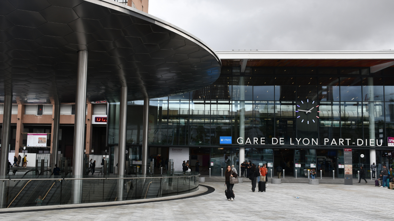 treize ans de travaux pour un parvis rénovateur