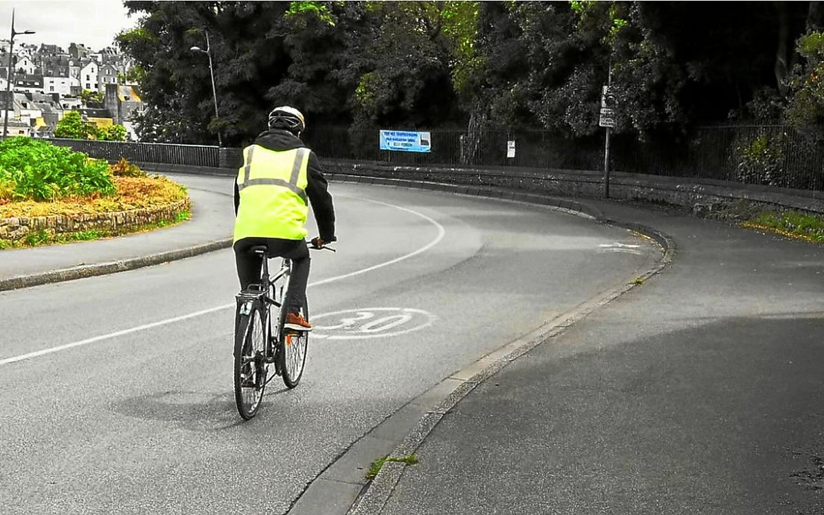 Malgré un léger mieux depuis 2021, Douarnenez reste « moyennement favorable » à la pratique du vélo selon les cyclistes