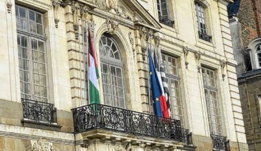 Drapeau palestinien sur la mairie : la Ville de Rennes évite le rappel à l’ordre de la justice