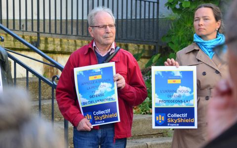 La pétition SkyShield a été mentionnée lors de ce rassemblement.