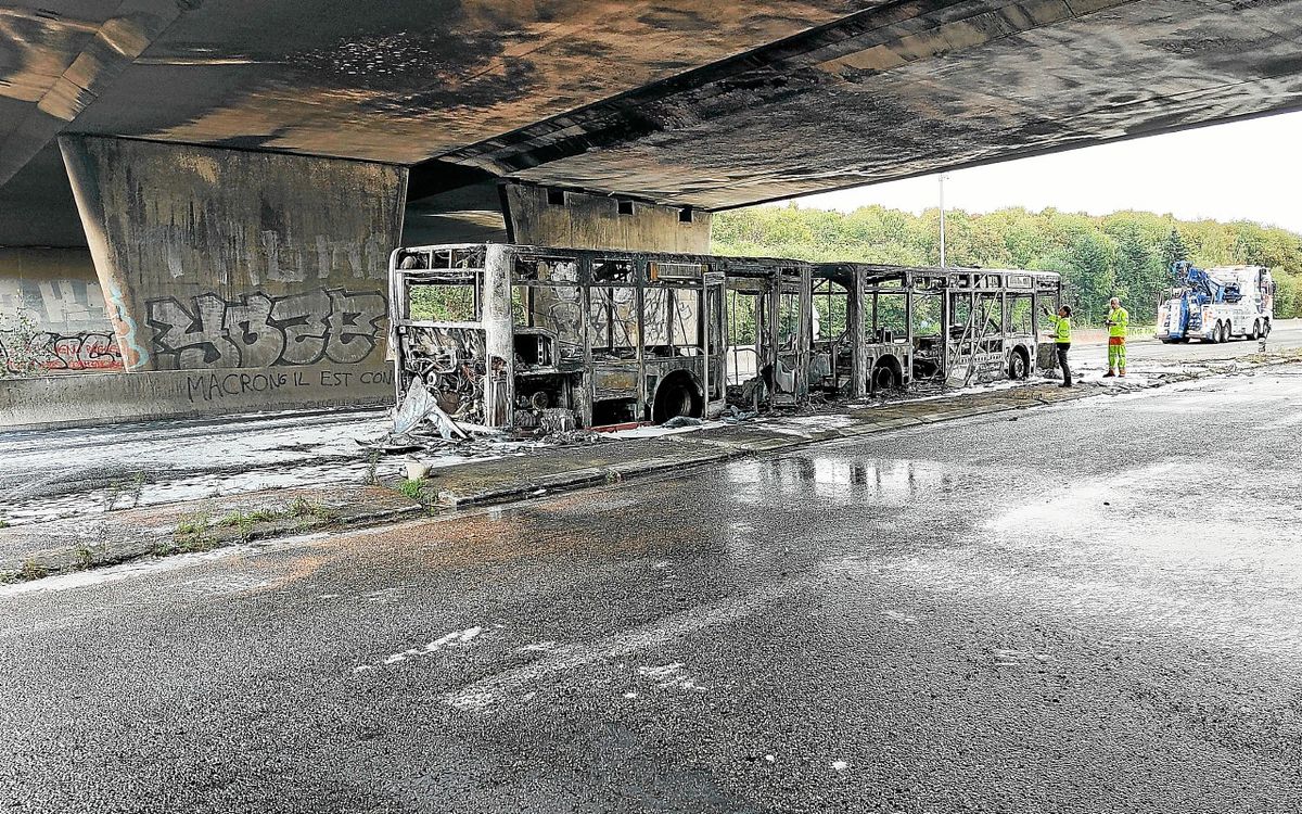 La fermeture du pont incendié de la rocade de Rennes est prolongée de quatre jours « au moins »