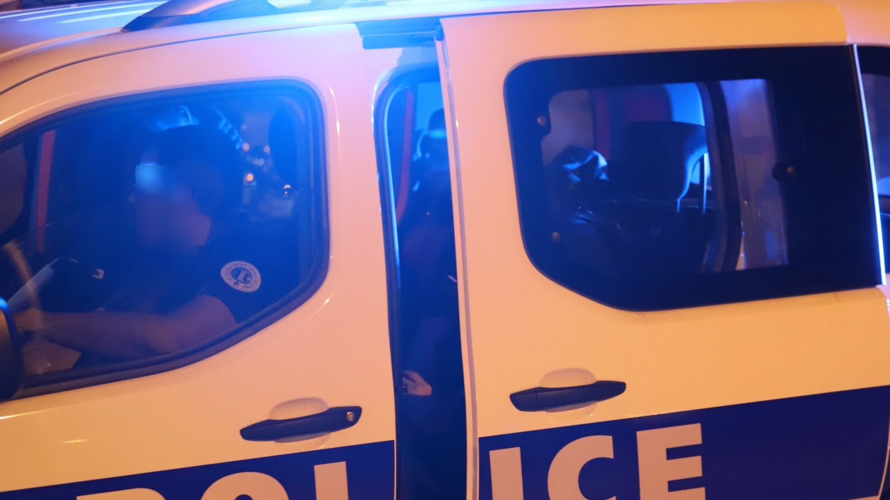 un voisin excédé sort un couteau, le tribunal tranche
