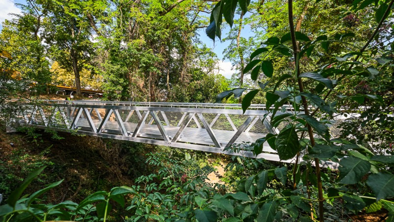 la passerelle des Géraniums, un nouvel accès sécurisé pour les habitants de Feyzin