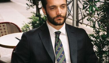 à Menton, Louis Sarkozy fait campagne en bonne et due com – Libération