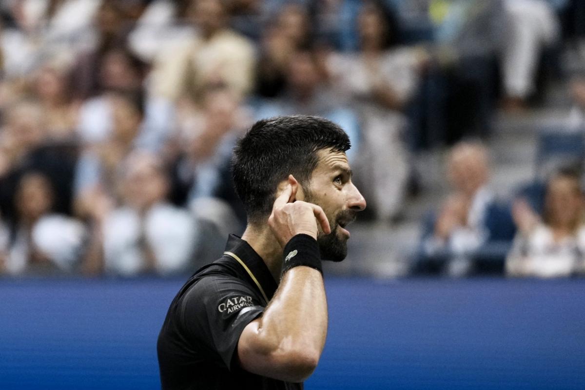 « Je n'entrerai pas sur le court avec un drapeau blanc », avertit Novak Djokovic avant de défier Carlos Alcaraz en demi-finales de l'US Open