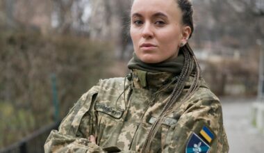 Yaryna Chornohuz, la poétesse qui s’est engagée sur le front ukrainien pour ceux “qui ne vieilliront jamais”
