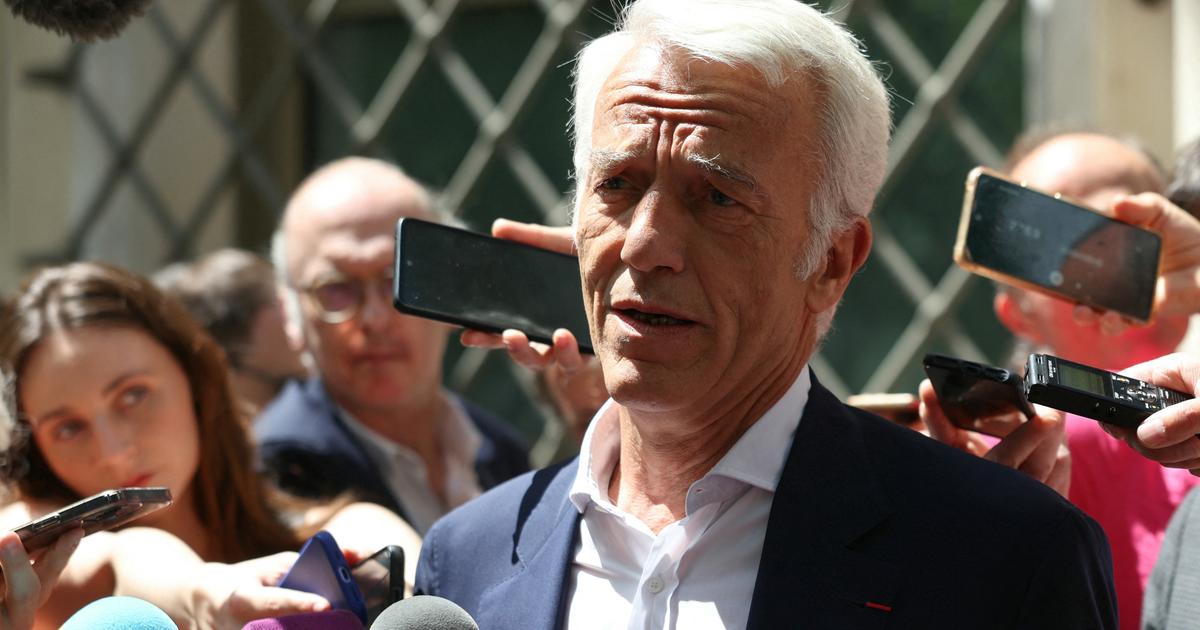 le patron du Medef annonce «un énorme meeting» du patronat dans «quelques jours»