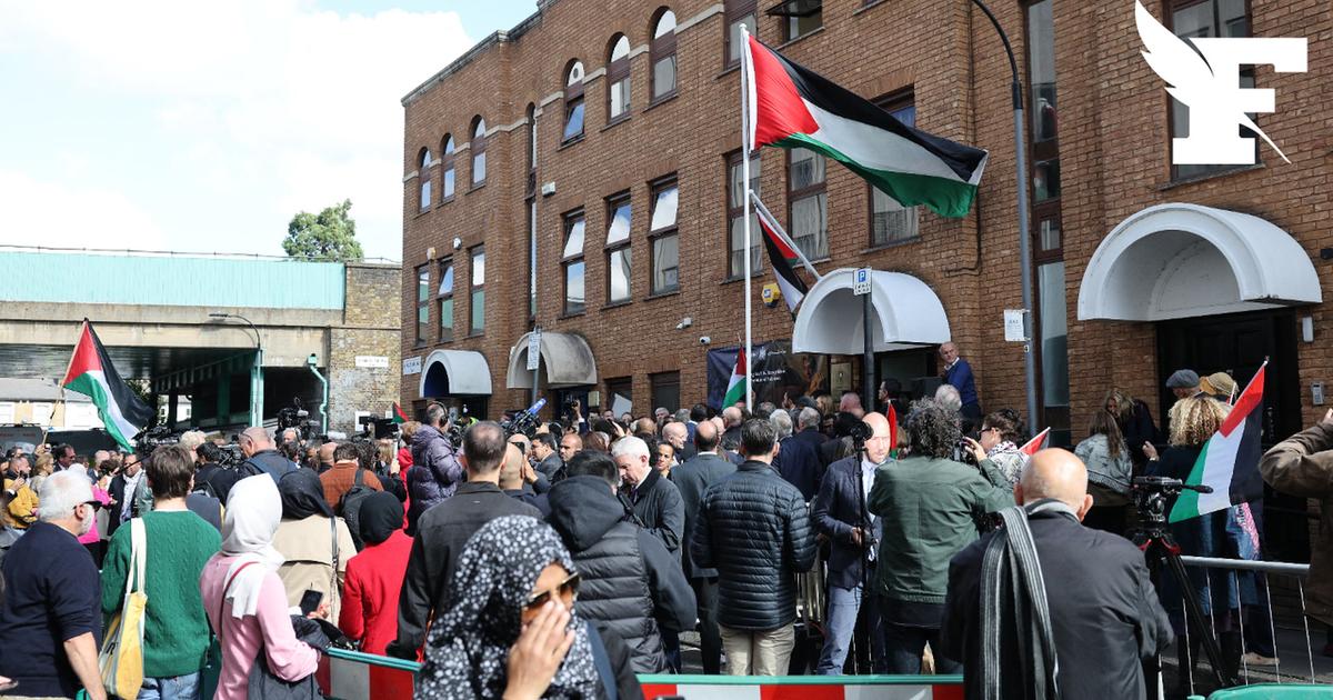 les images de la cérémonie de lever de drapeau après la reconnaissance d’un État palestinien