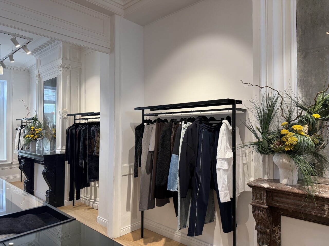 Lesthete, pionnier du streetwear de luxe à Lille, ouvre sa boutique de vêtements pour femmes