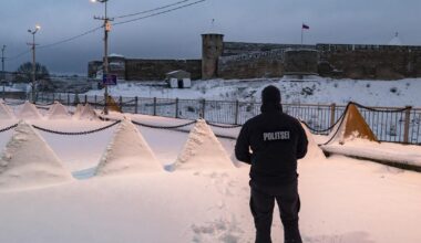 un fossé antichar de 40 kilomètres en construction le long de sa frontière sud-est avec la Russie