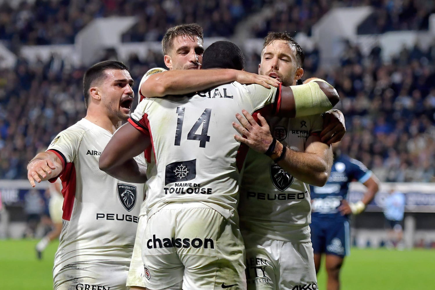 Castres : les Rouge et Noir humilient le CO... le résumé