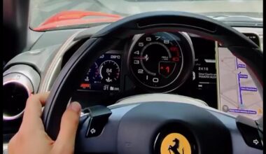 Il se fait arrêter pour excès de vitesse avec sa Ferrari 812 Superfast : la réaction de la police est inattendue !