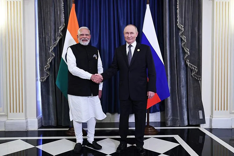 Le Premier ministre indien Narendra Modi et le président russe Vladimir Poutine en marge du sommet de l'Organisation de coopération de Shanghai à Tianjin, le 1er septembre 2025
