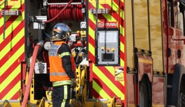 un camion en feu sur la quatre voies