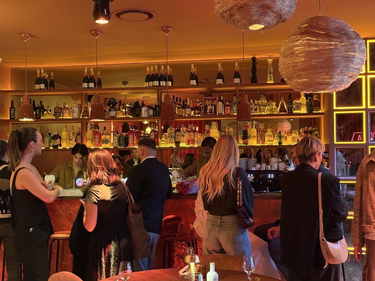 6 restos incroyables pour manger et faire la fête lors du plus gros événement de l'année