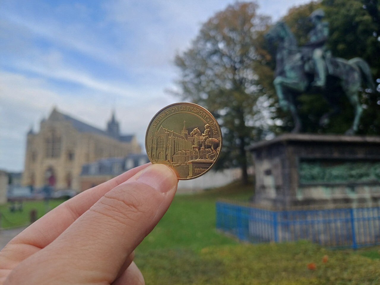 La collégiale de Eu gravée par la Monnaie de Paris