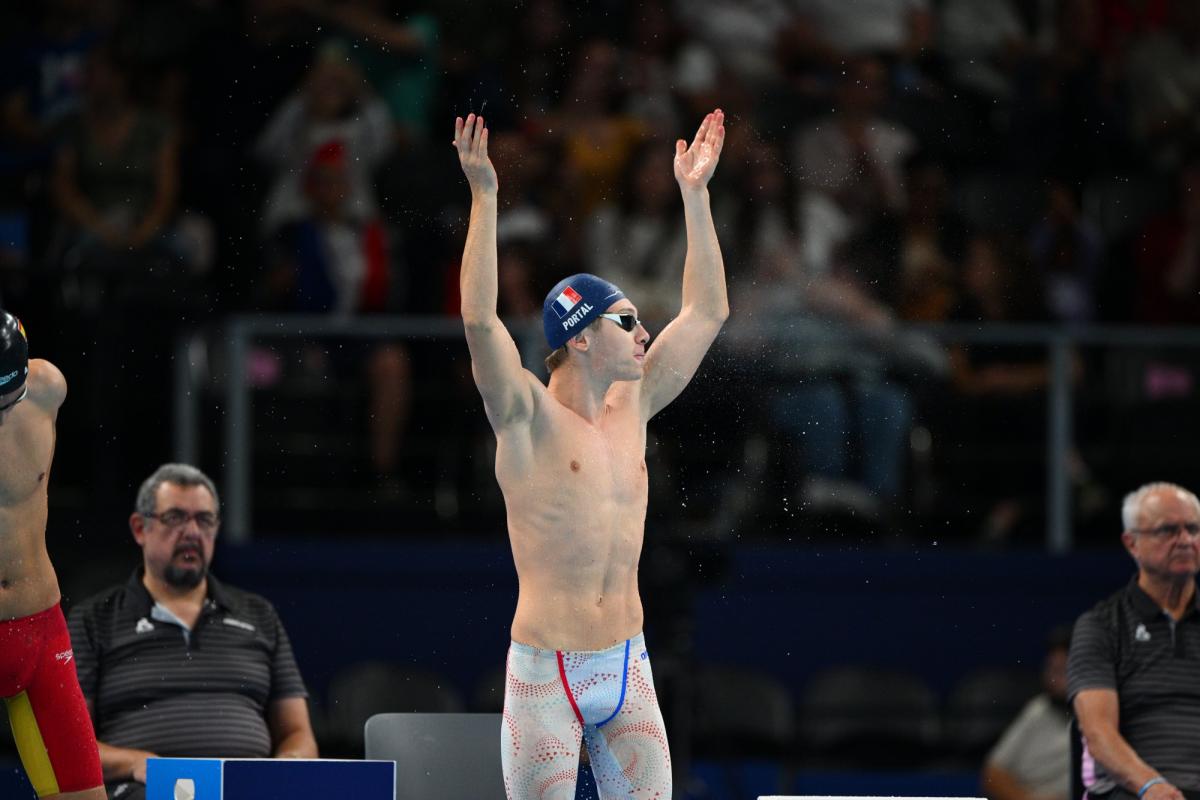 Kylian Portal médaillé d'or sur 100m papillon aux Mondiaux de para-natation - L'Équipe