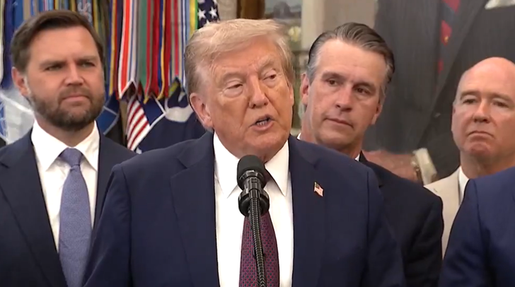 Donald Trump rassure sur son état de santé ce mardi 2 septembre depuis la Maison Blanche.