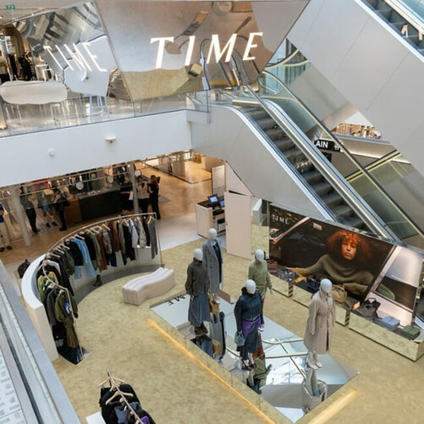 La griffe sud-coréenne Time teste le marché français à La Samaritaine