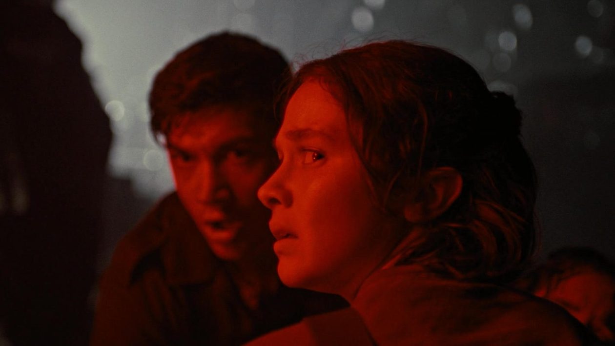 Cailee Spaeny alien romulus