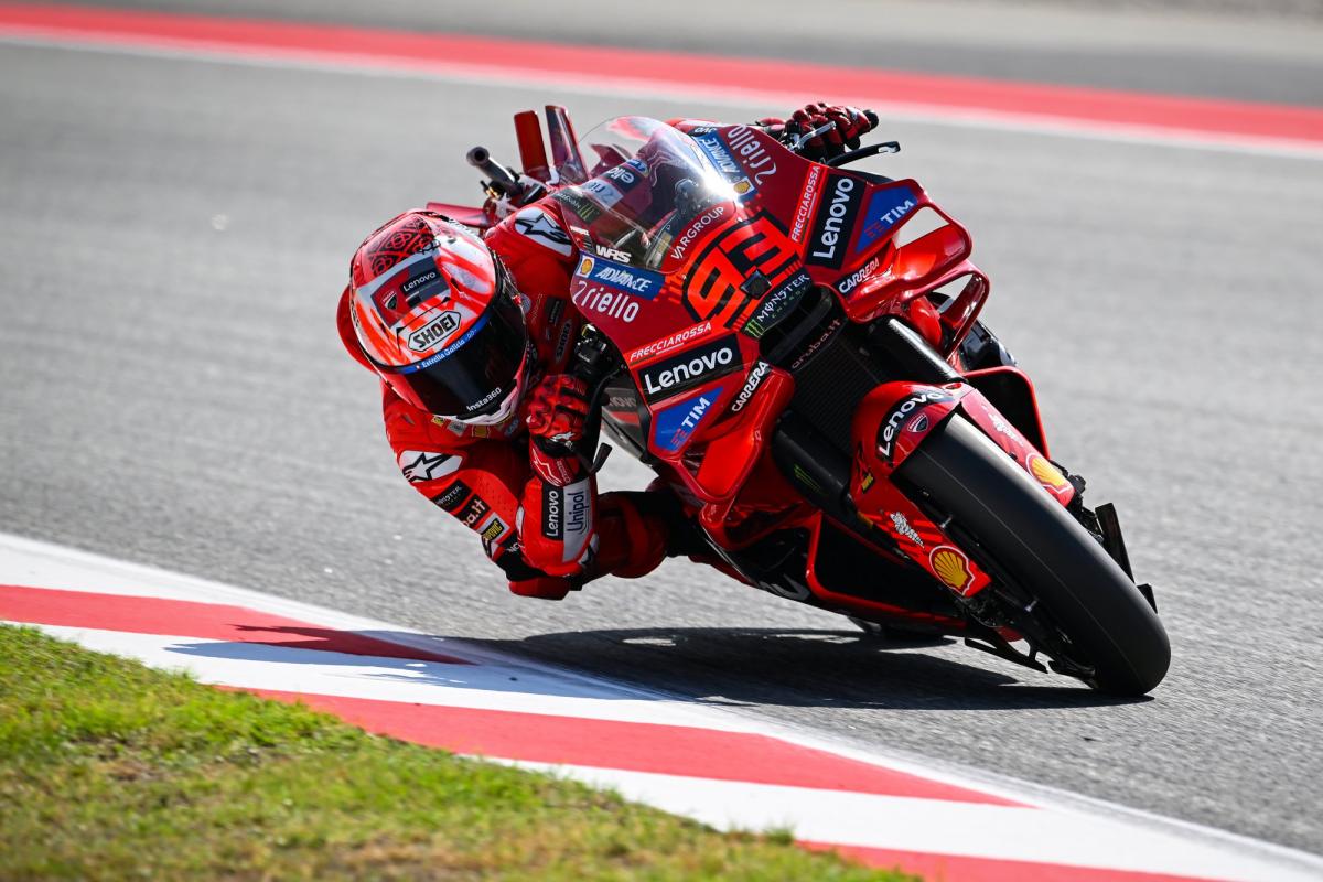 Marc Marquez profite de la chute de son frère pour remporter le sprint du GP de Catalogne devant Fabio Quartararo
