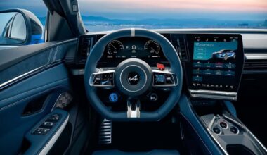 Voici l'intérieur du SUV Alpine A390 inspiré de la Formule 1
