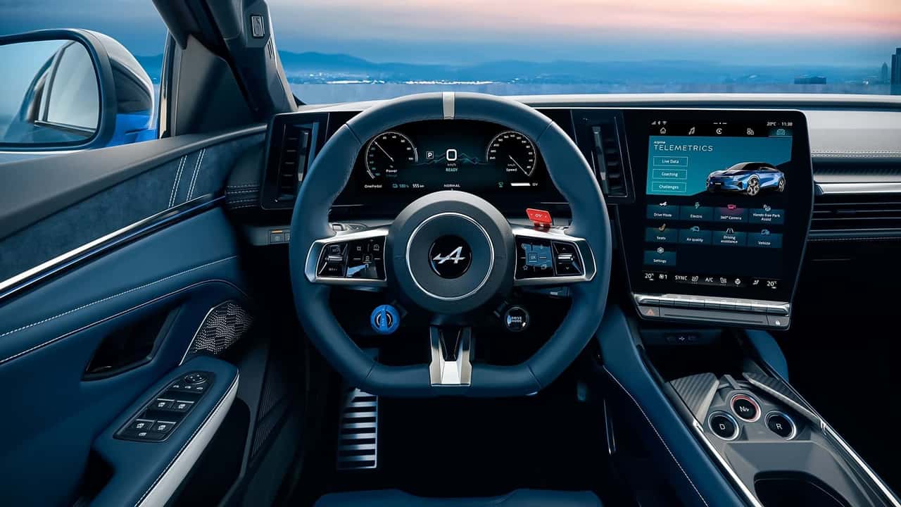 Voici l'intérieur du SUV Alpine A390 inspiré de la Formule 1