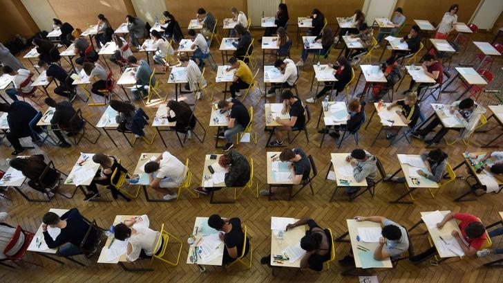 Photo d’illustration d’étudiants en pleine épreuve du baccalauréat.