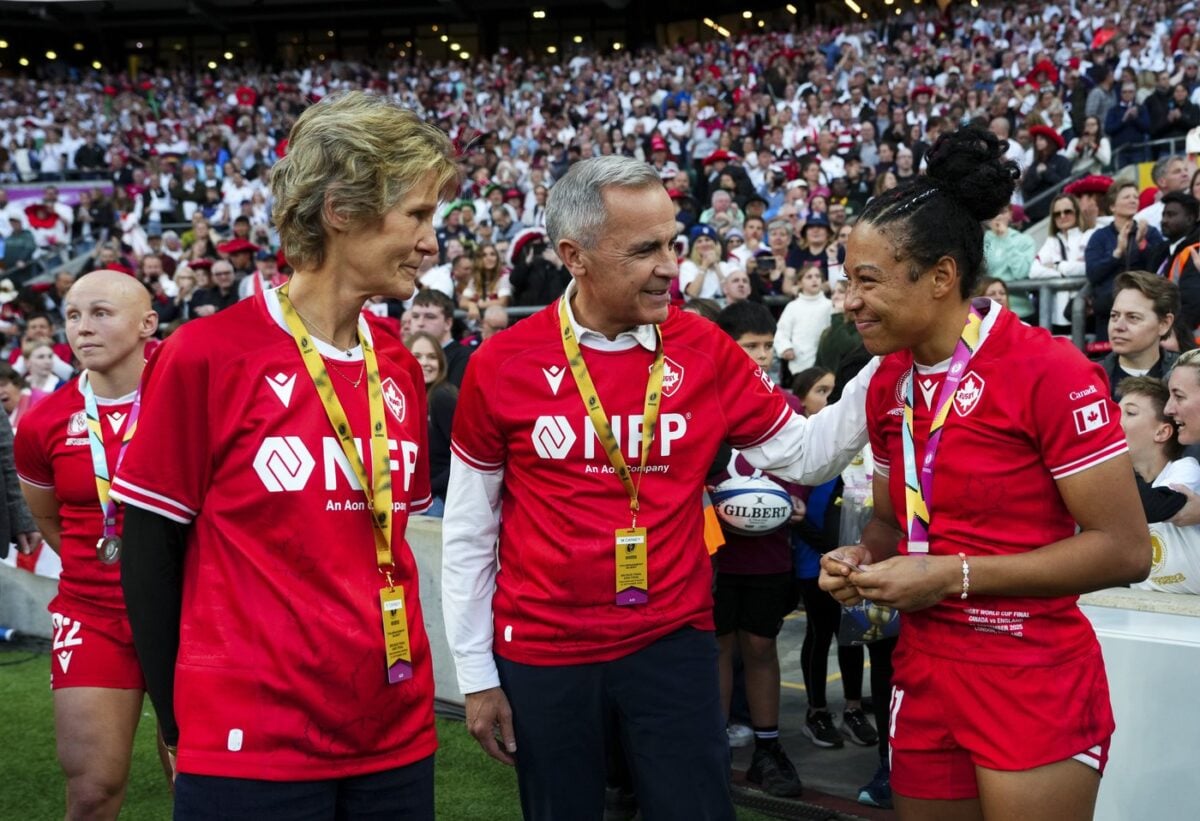 Carney rentre au Canada après un voyage de réunions au Royaume-Uni