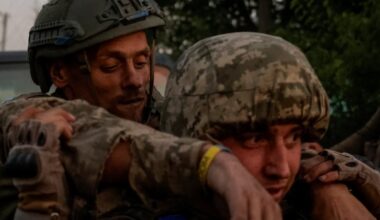 après les frappes de la nuit dernière, « nous comptons sur une réponse forte de la part des Etats-Unis », dit Volodymyr Zelensky