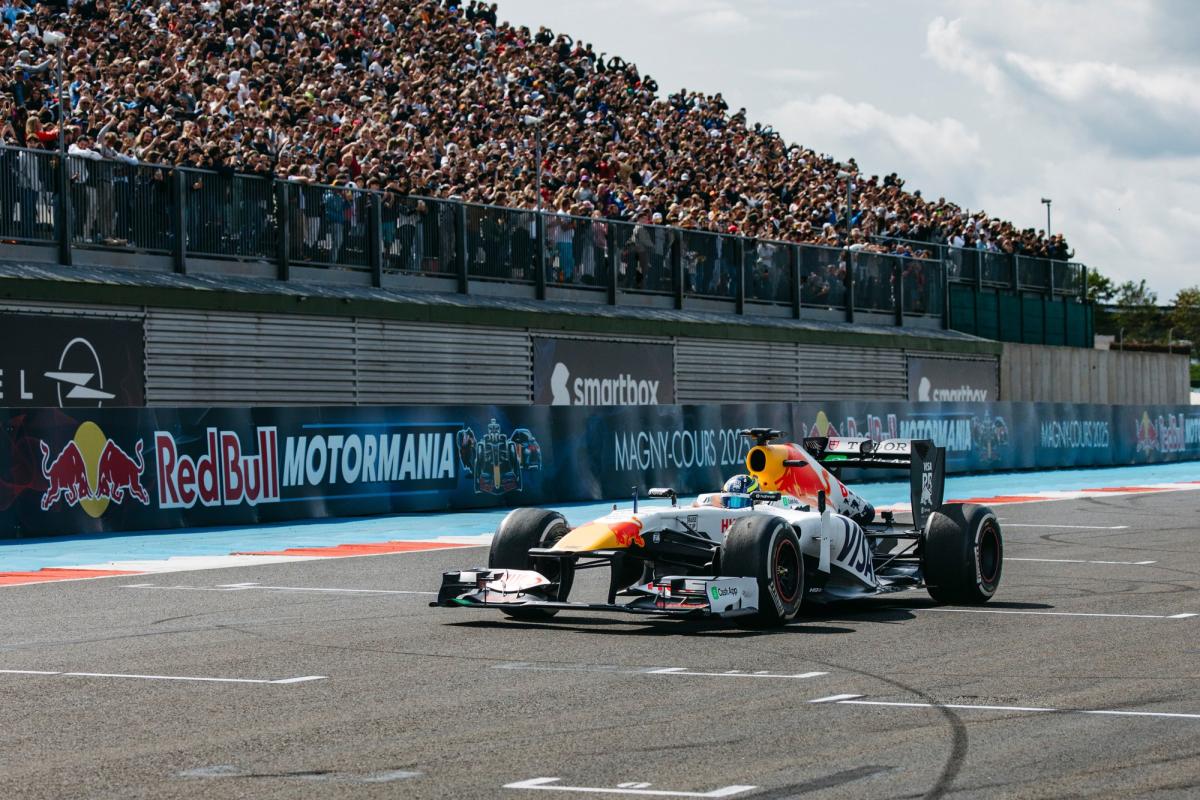 quand Isack Hadjar et Sébastien Loeb font vibrer Magny-Cours lors du Red Bull Motormania