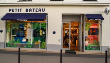 Petit Bateau : la marque emblématique de vêtements pour enfants va être cédée à un fonds d’investissement américain
