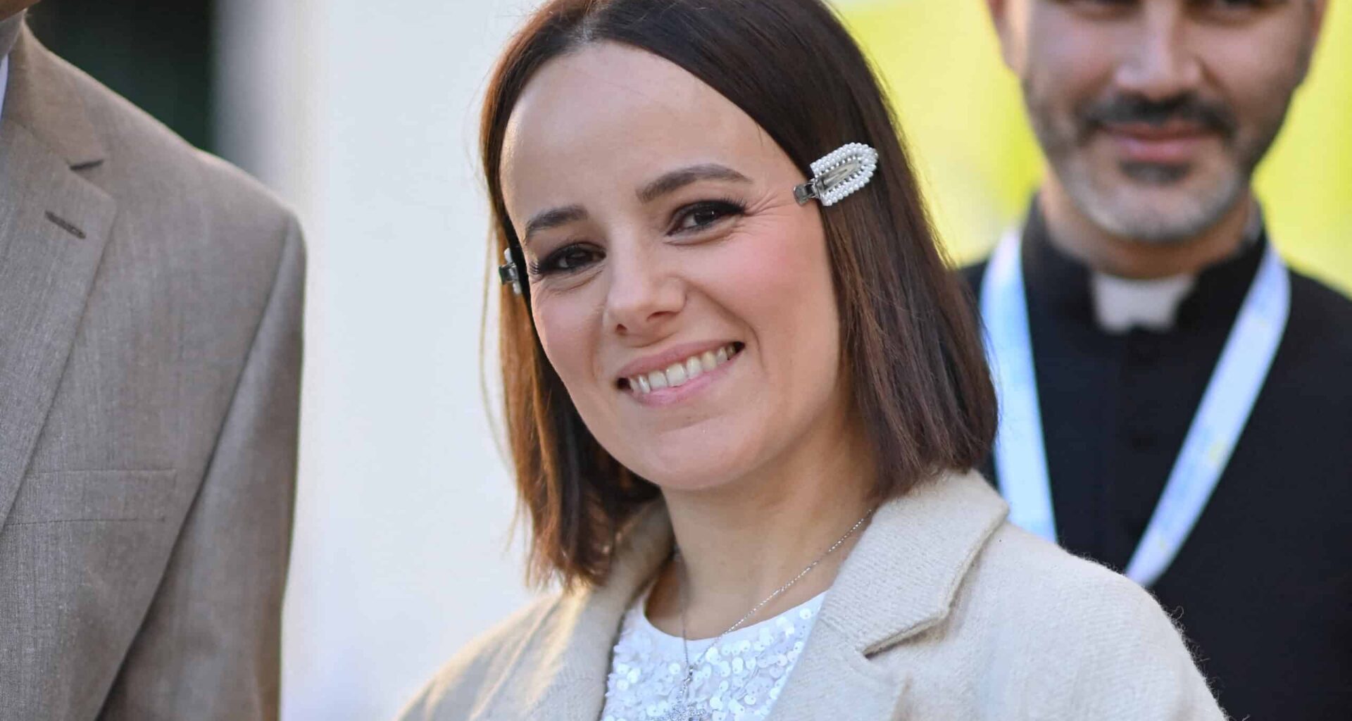 "Ses jambes plient sous son poids, "Ridicule", "Elle a arrêté le régime ?", Alizée violemment attaquée après son concert événement