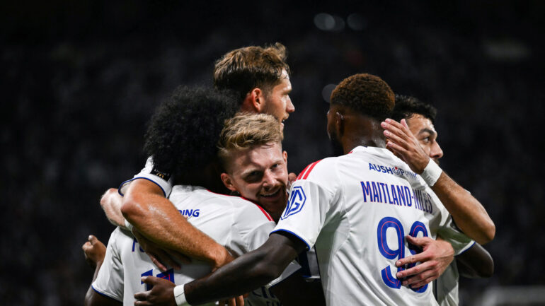 La joie des joueurs de l'OL contre Metz