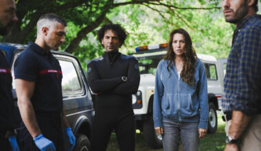 « Surface » sur France 2 a battu « L’amour est dans le pré » : pourquoi la série avec Laura Smet cartonne