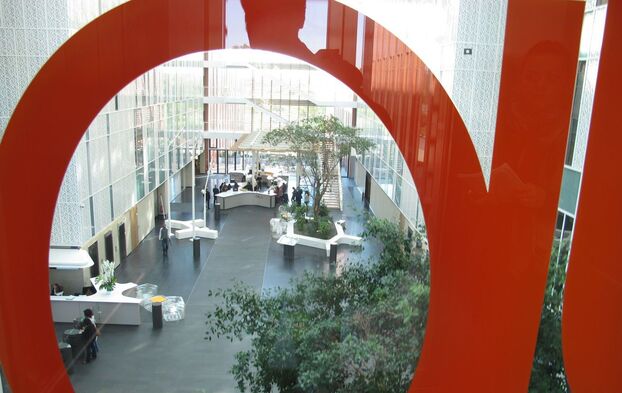 Gennevilliers, février 2019. Jusqu'en 2021, le groupe Up ! (ex-Chèque Déjeuner) occupait ce bâtiment high-tech bâti autour d'un atrium. LP/O.B.