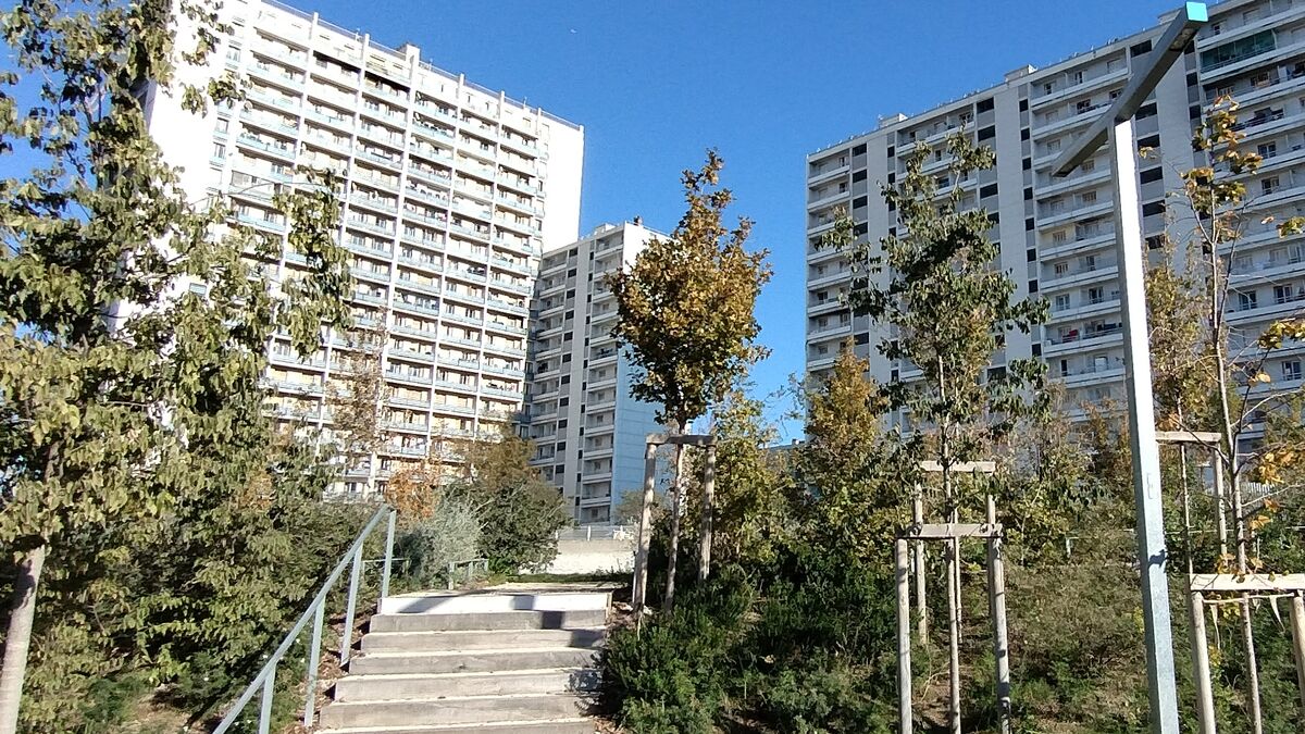 Ado de 16 ans ligoté, bâillonné et brûlé : un homme condamné à perpétuité en appel pour avoir torturé un jeune dealer à Marseille