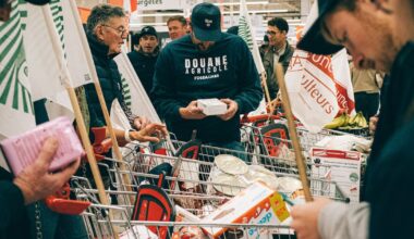 à Amiens, les agriculteurs investissent un Auchan pour dénoncer l’accord UE-Mercosur – Libération