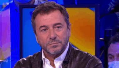"Accrochez-vous…" : évincé de la nouvelle émission de Cyril Hanouna, Bernard Montiel met en garde les nouveaux chroniqueurs