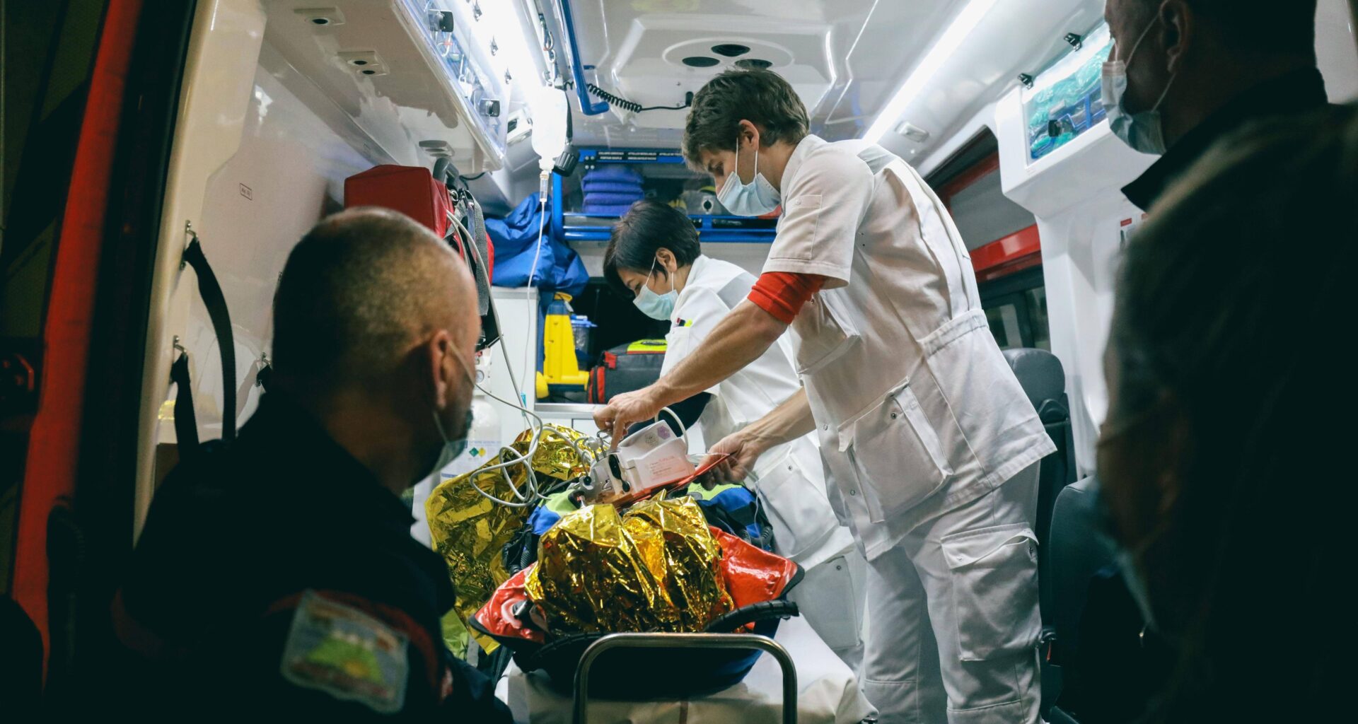 Victime dans un état grave, suspect repéré grâce aux caméras... Ce que l’on sait sur l’agression au couteau près de la gare centrale de Nice