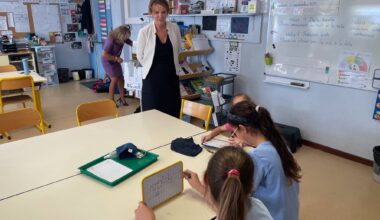 La rectrice de l’académie de Nice a rencontré des enseignants et des AESH