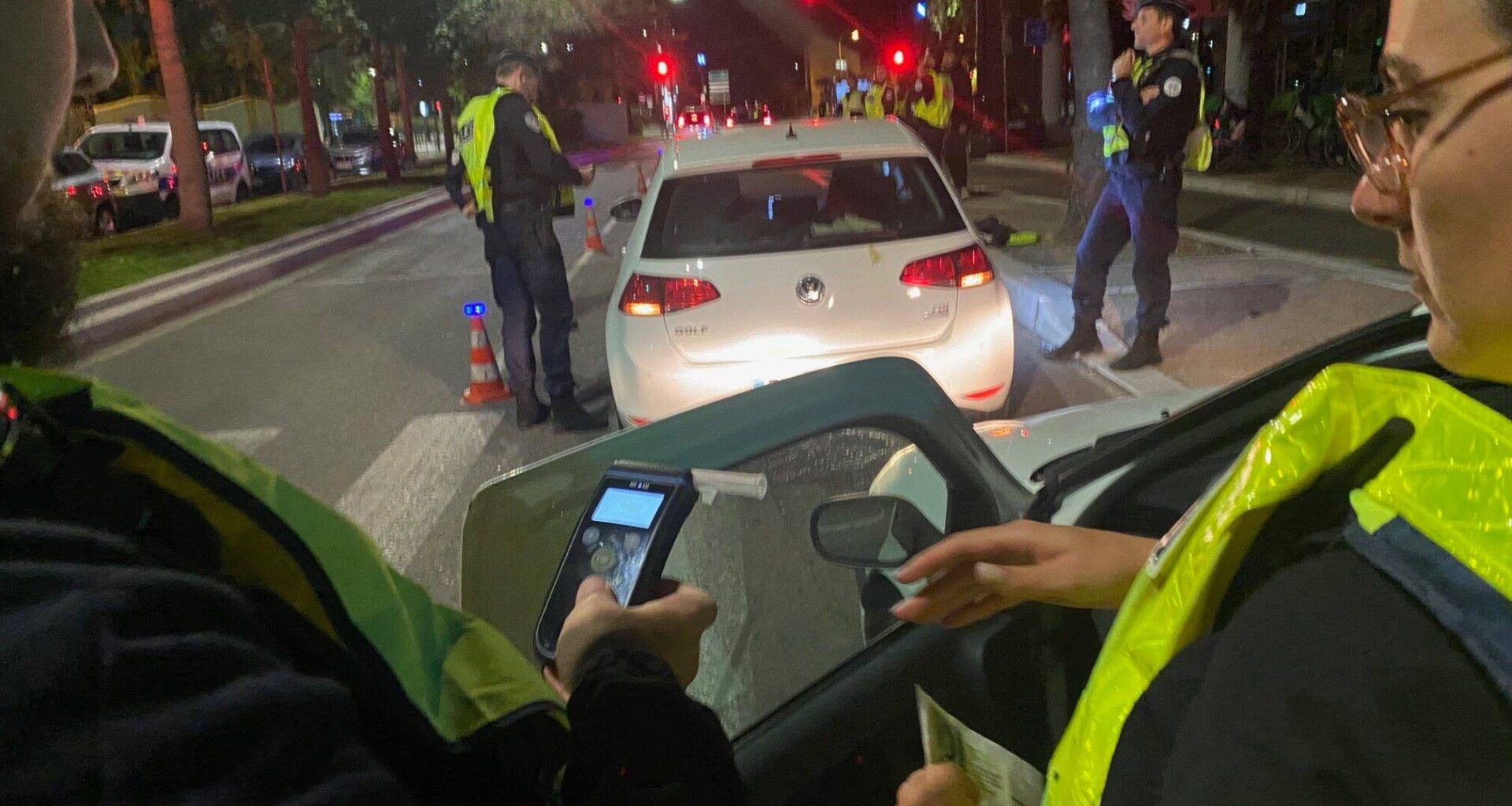 La police renforce les contrôles routiers aux abords des boîtes de nuit à La Garde